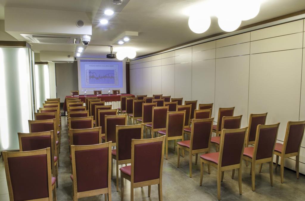 נוברה Hotel La Bussola מראה חיצוני תמונה